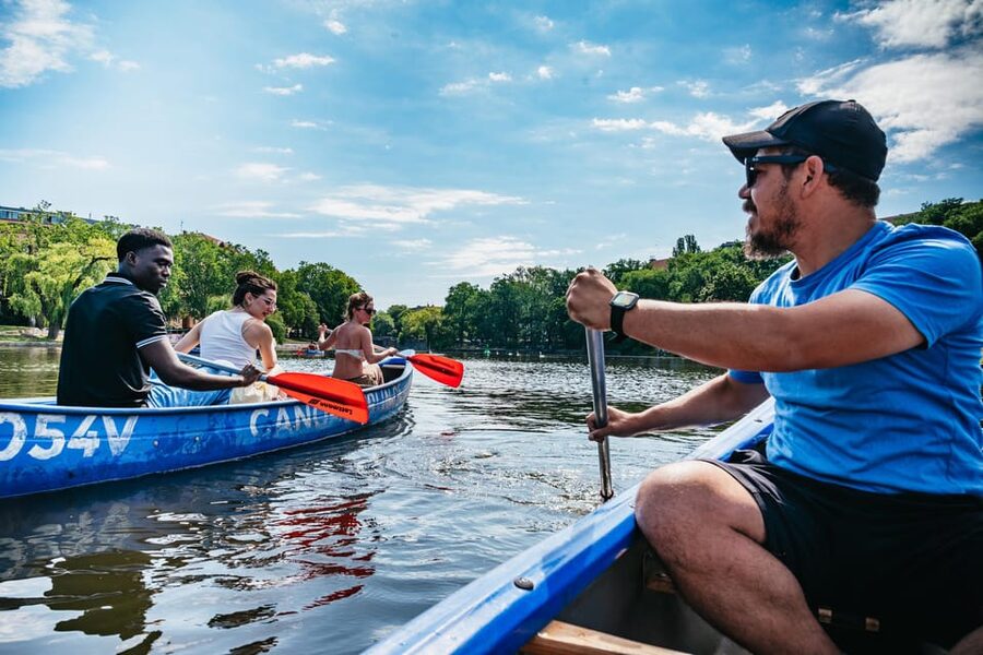 Berlin: Guided Tour by Canoe - Maybachufer and the everyday side of Berlin