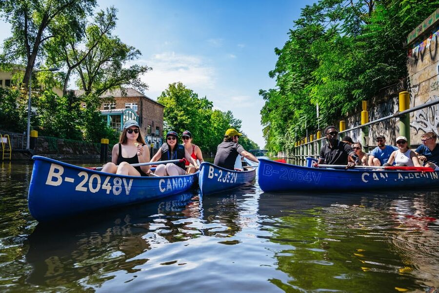 Berlin: Guided Tour by Canoe - The old East-West border near Osthafen