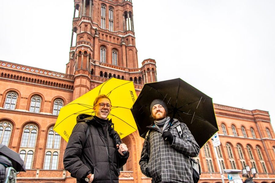 Berlin: Guided Walking Tour in English - Alexanderplatz and Berlin’s small beginnings