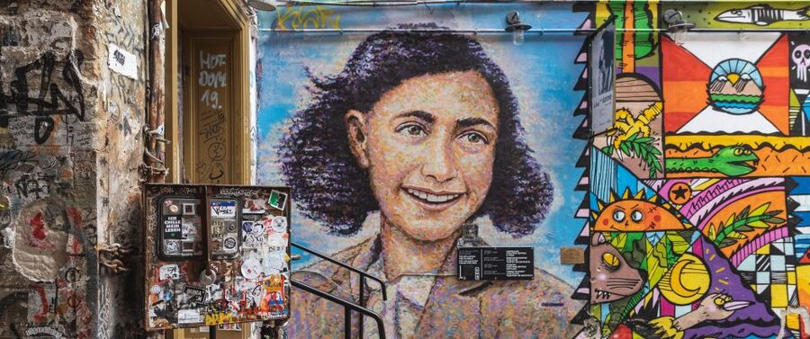 Berlin: Hidden Backyards Guided Walking Tour - Rosenhöfe, Sophienkirche, and the Neighborhood’s Layers