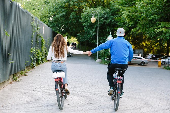 Berlin Highlights: 3-Hour Bike Tour - Reichstag and the road to the Nazi era