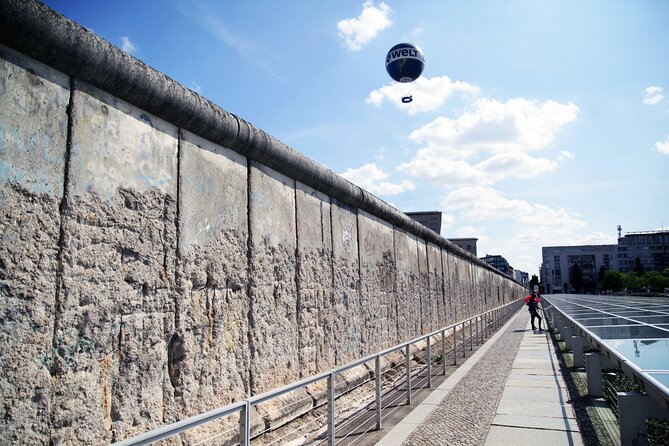 Berlin Highlights in 2 Hours: Express Walking Tour - Remembering Sinti and Roma victims