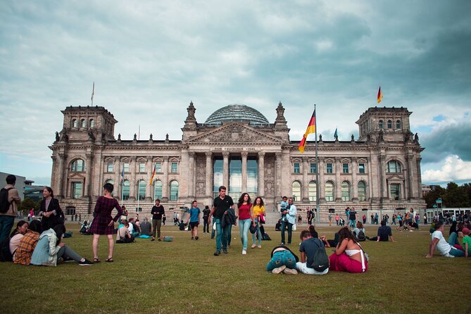 Berlin Highlights Self guided scavenger hunt and Walking Tour - A good fit for small groups