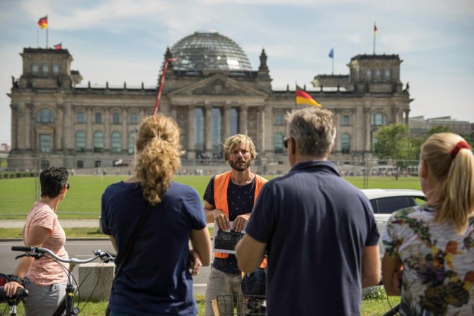 Berlin Highlights Sightseeing Bike Tour in Small Groups - Gendarmenmarkt, Bebelplatz, and the Nazi book burning