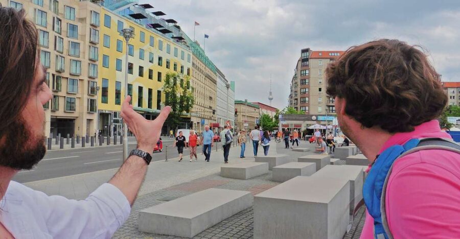 Berlin: Historical Sights & Berlin Wall Tour with a Berliner - Walking beside the Berlin Wall
