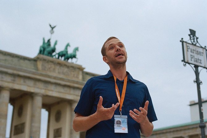 Berlin History Walking Tour with a French-Speaking Guide - Bebelplatz and the memory of the book burning
