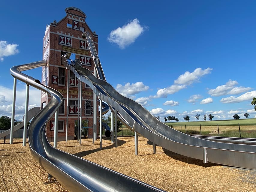 Berlin: Holland-Park day ticket - Outdoor rides and free play