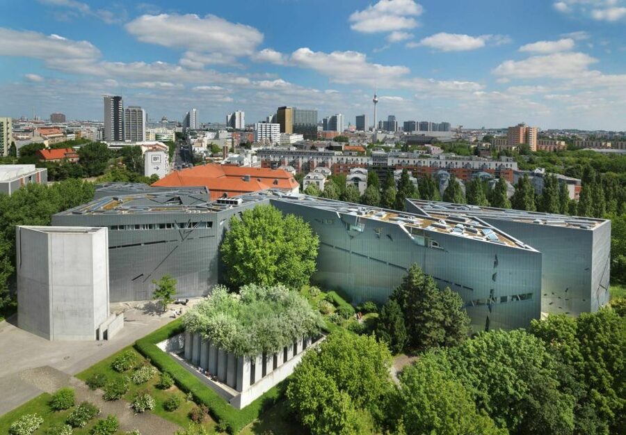 Berlin: Jewish Museum Berlin Entrance Ticket - The permanent exhibition follows Jewish life across centuries