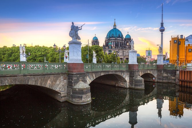 Berlin Like a Local, 3 hr Private & Personalized Experience - Art, architecture, and the city’s changing identity
