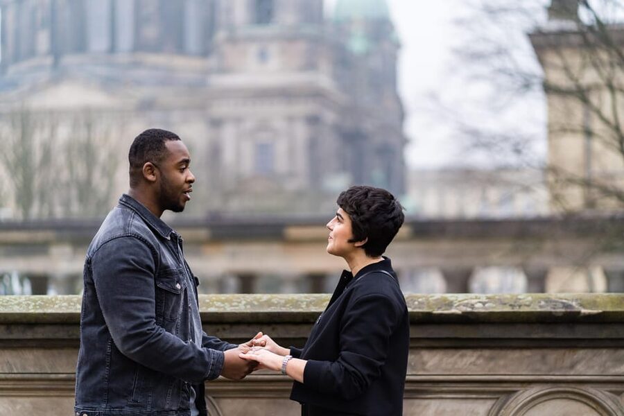 Berlin Love Story: Surprise Proposal Photography Session - Costs and practical limits