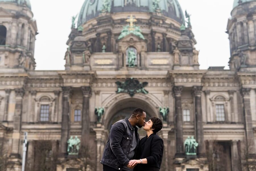 Berlin Love Story: Surprise Proposal Photography Session - From the Polnisches Institut to Museum Island