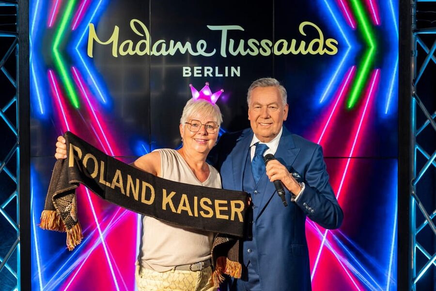 Berlin: Madame Tussauds Admission Ticket - Berlin Vibes, from the underground station to the Goldelse