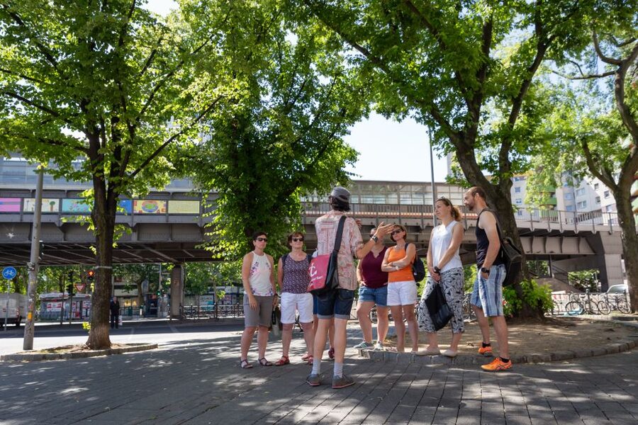 Berlin: Mitte Culinary Food Tour - Starting at Hackesche Höfe