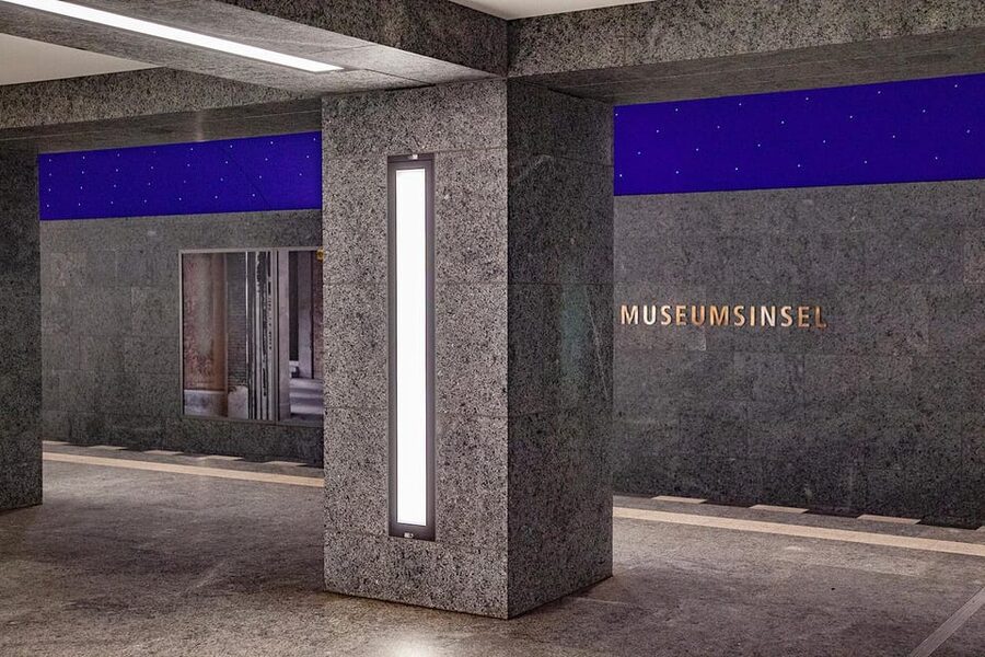 Berlin: Museum Island Guided Walking Tour - Alte Nationalgalerie and Neues Museum
