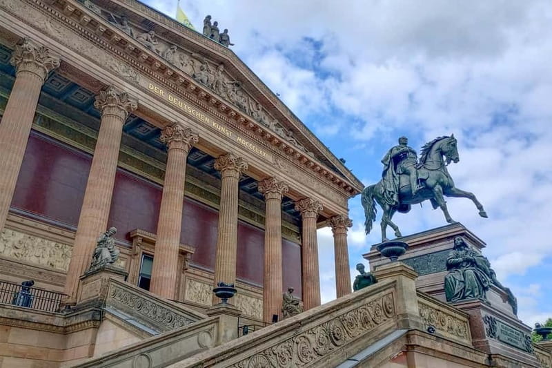 Berlin: Museum Island Tour - The Humboldt Forum and Berlin’s changing identity