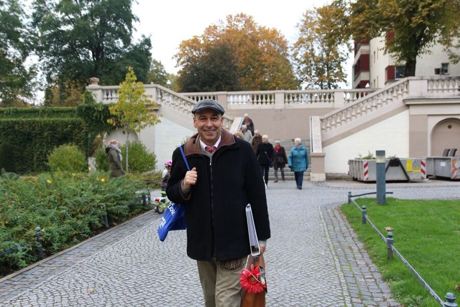 Berlin: Neukölln Walking Tour - Price, timing, and group value