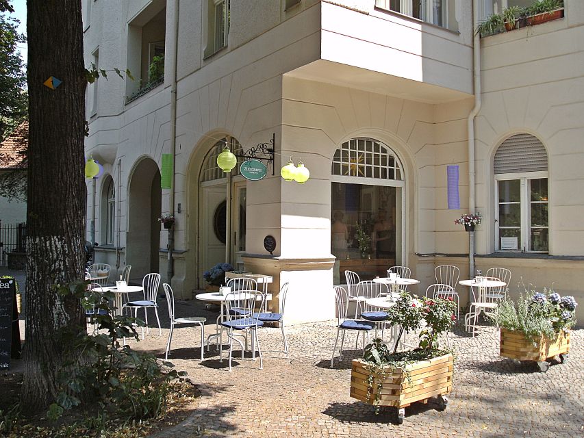 Berlin: Old Neukölln Private Walking Tour - A private format with a useful price