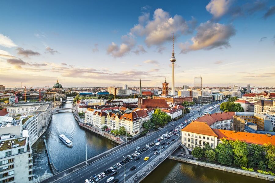 Berlin: Outdoor Escape Game Mitte - How the iPad mission works