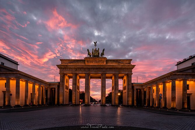 BERLIN PHOTO TOUR with a professional Photographer from Berlin - Choosing between two Berlin photo routes