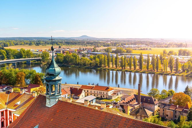 Berlin-Prague One-Way Sightseeing Day Tour - Bastei Bridge and Saxon Switzerland