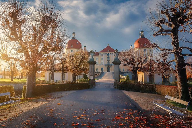 Berlin-Prague One-Way Sightseeing Day Tour - Guides are part of the value