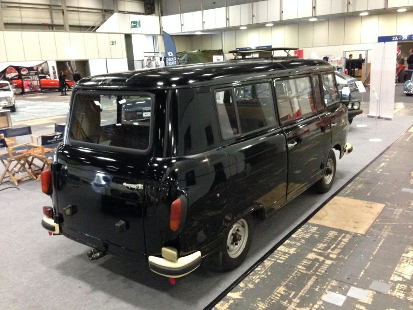 Berlin: Private 2-Hour Sightseeing Tour in Classic GDR Van - Key points to know before you book