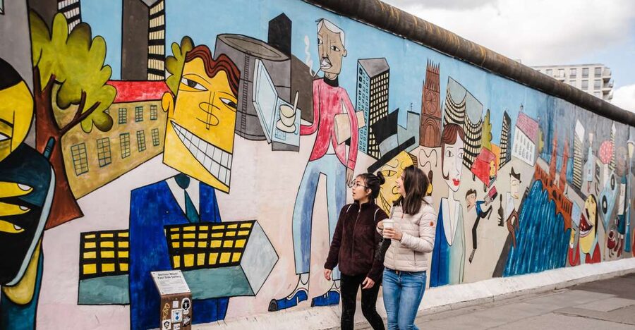 Berlin: Private Custom Tour with a Local – Icons & Gems - What the first meeting is really for