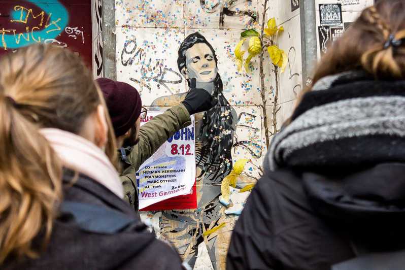 Berlin: Private Kreuzberg Street Art Walking Tour - Reading Kreuzberg’s huge murals