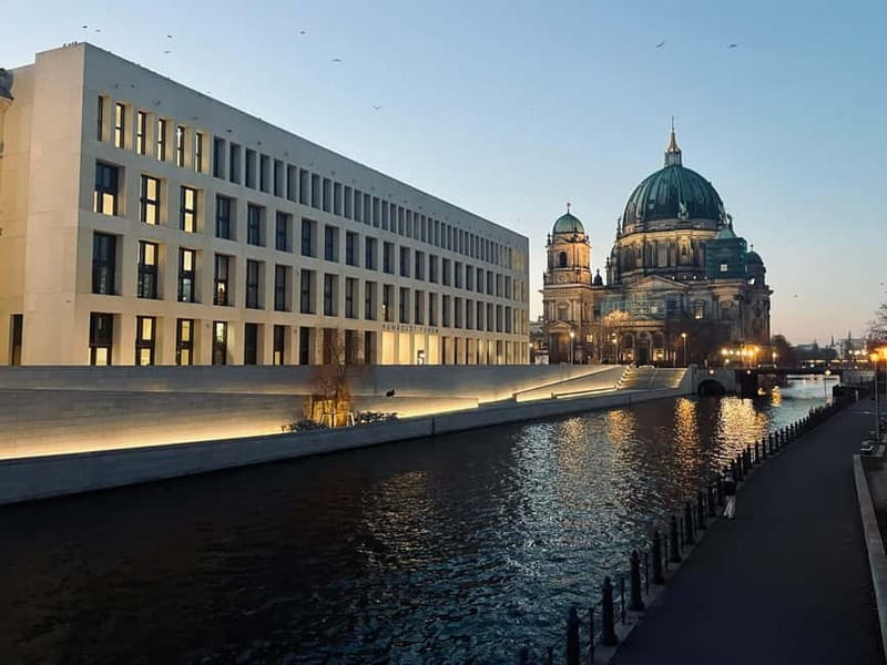 Berlin: Private Sightseeing Tour in an E-Rickshaw - Bebelplatz and the weight of Berlin’s past
