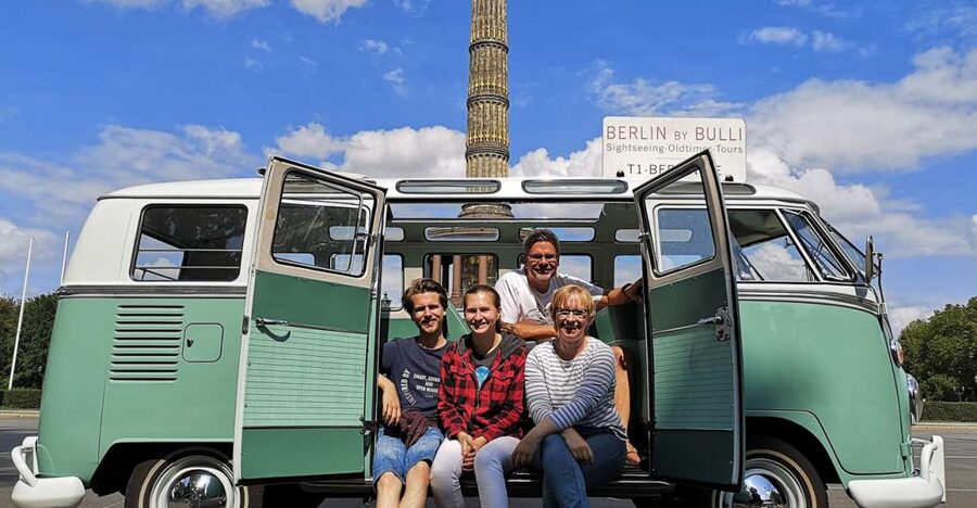 Berlin: Private Sightseeing Tour in Iconic Oldtimer VW Bus - Berlin Cathedral, Museum Island, and the old center