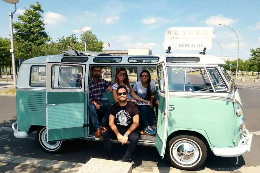 Berlin: Private Sightseeing Tour in Iconic Oldtimer VW Bus - A two-hour route through Berlin’s major eras