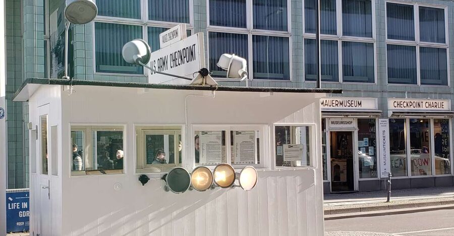 Berlin: Private walking tour through the city center - Key points to know before you book