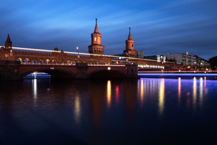 Berlin: Private Walking Tour with a Local - What you will not get from this format