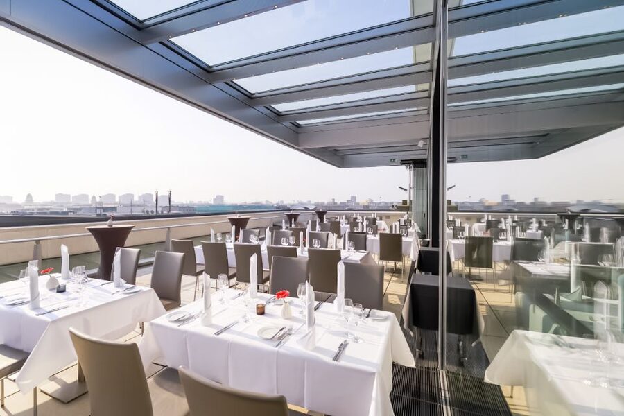 Berlin: Rooftop Lunch at the Reichstag's Käfer Restaurant - What arrives on the three-course menu