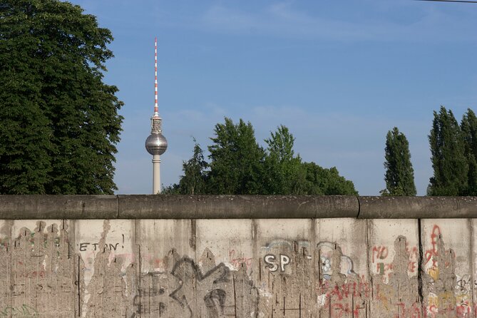 Berlin's Best: 2 Hour Walking Tour Third Reich and the Cold War - The Holocaust Memorial and the bunker site