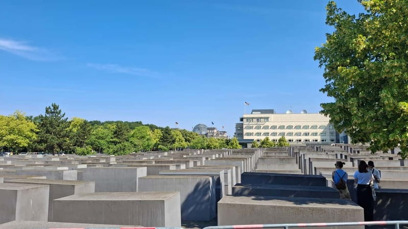Berlin‘s Jewish Heritage Private Tour With Jacob - Haus Schwarzenberg and the Otto Weidt Workshop