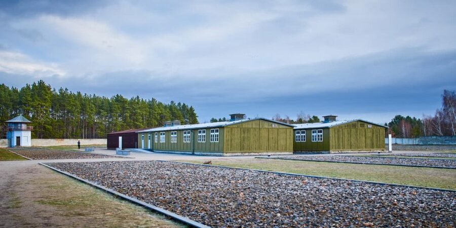 Berlin: Sachsenhausen Concentration Camp and Potsdam Tour - Free time in Potsdam