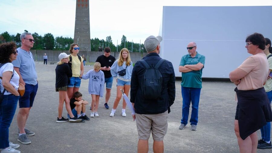 Berlin: Sachsenhausen Concentration Camp Museum Tour - Stories of hardship, resistance, and survival