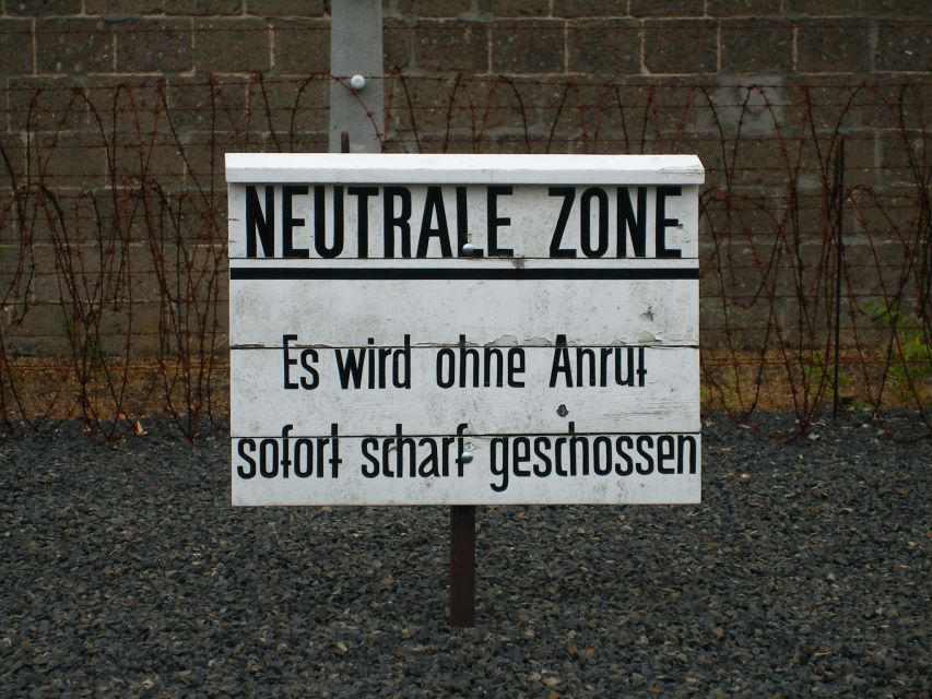Berlin: Sachsenhausen Memorial 6-Hour Tour in Spanish - Key points to know before booking
