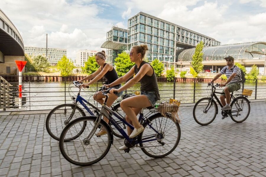 Berlin: Sights and Highlights Bike Tour with a Local Guide - How the guides shape the experience