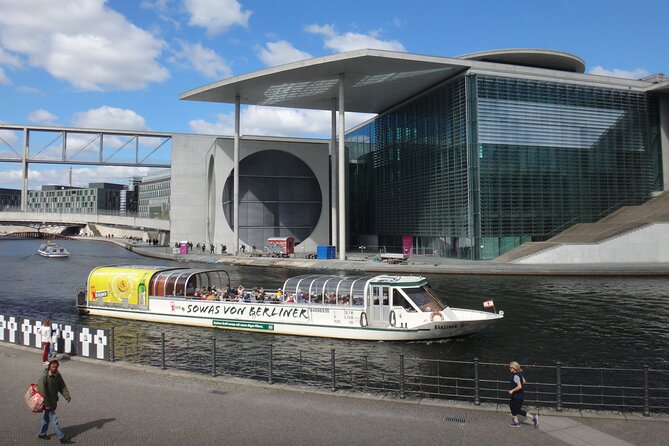 Berlin sightseeing boat tour on the Spree - The audio guide is useful, but not foolproof