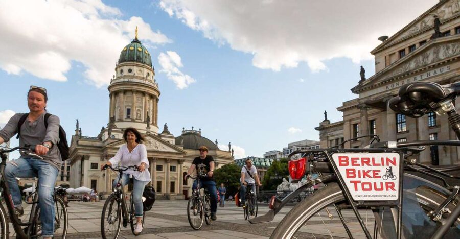 Berlin: Small Group Bike Tour Through City Center - Key points to know before you book