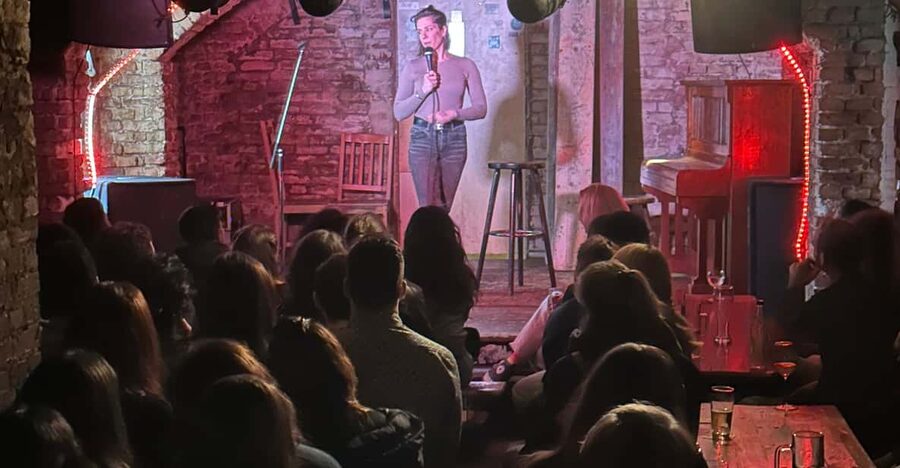 Berlin: The Epic Comedy Club Friday Night Showcase - The comedy quality promise, with a sensible caveat