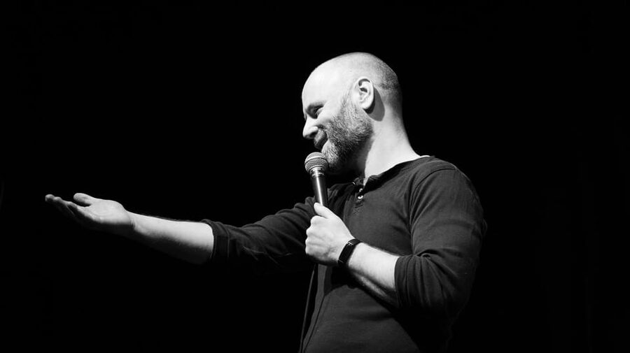 Berlin: The Epic Comedy Club Friday Night Showcase - What the downstairs Zosch setting adds