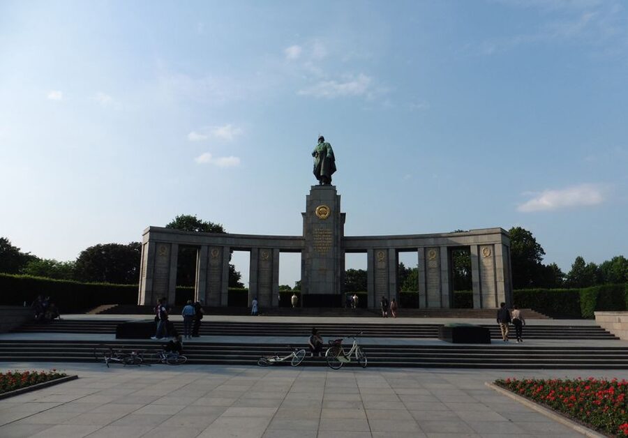 Berlin: The Time of National Socialism Walking Tour - The Reichstag and the road to power in 1933