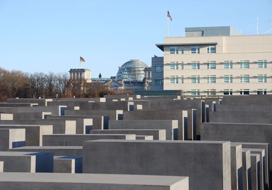 Berlin: The Time of National Socialism Walking Tour - Hitler’s bunker site and the missing buildings
