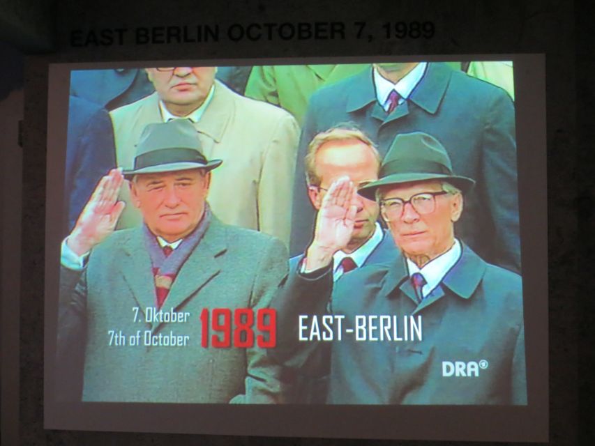 Berlin: The Wall Museum East Side Gallery Ticket - The fall of the Wall and Berlin’s turning point