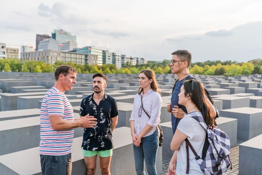 Berlin: Third Reich and Cold War 2 Hour Walking Tour - Hitler’s bunker site and the danger of empty space