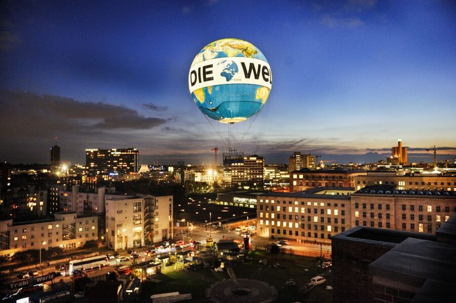 Berlin: Ticket for World Balloon with Perfect View - Families, nervous flyers, and wheelchair users