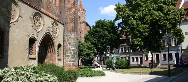 Berlin: Top Secret Berlin Guided Bike Tour - Why the quiet roads matter